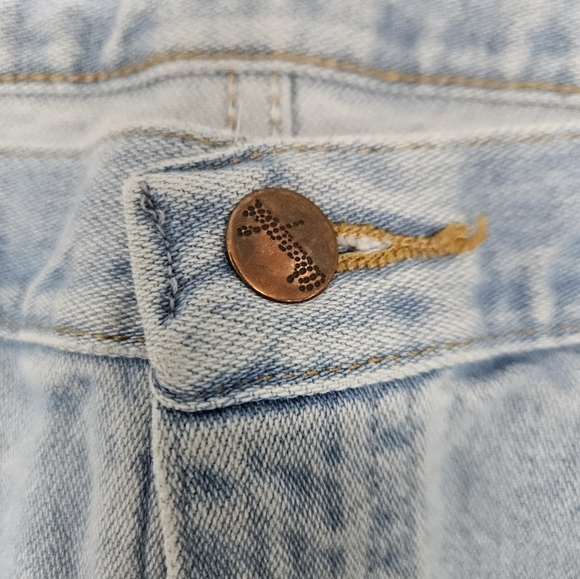 Wrangler Jeans Men's Size 36x32 Light Wash Blue - Picture 4 of 8